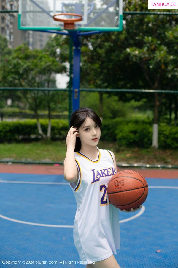   [XiuRen]高清写真图 2024.06.21 No.8744 豆瓣酱 模特合集第23张图片